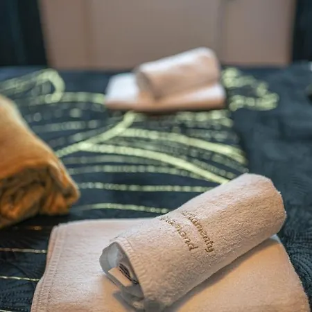 Black Diamond Appartement *