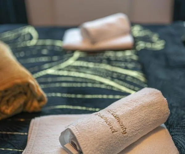 Black Diamond Appartement *